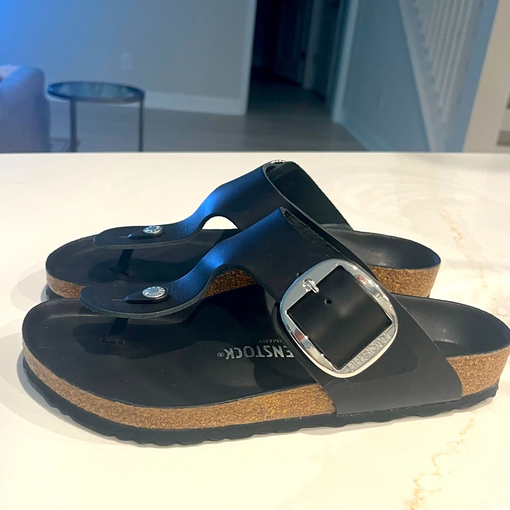 Women’s Gizeh Birkenstock Big Buckle Slide Sandal- Black Size 10